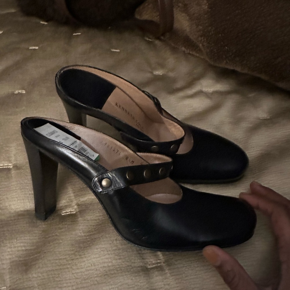 Definitely attention grabbing Kenneth Cole Black Leather Heels